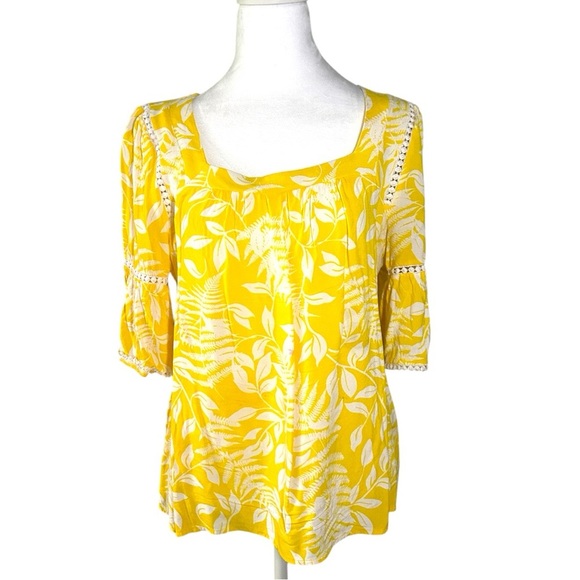 🌺 5 X 25 🌺Adrienne Vittadini Yellow and White Relaxed Blouse Medium - Picture 1 of 4